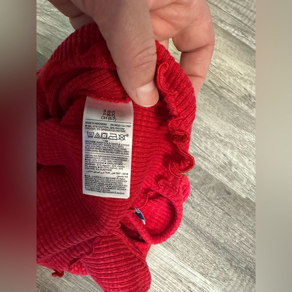 Old Navy Red Long Sleeve Knit Top, Size 6/7 - Picture 4 of 4
